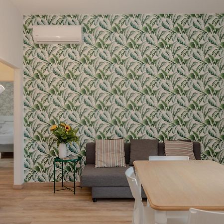 Family 3 Apartment Bologna Bagian luar foto