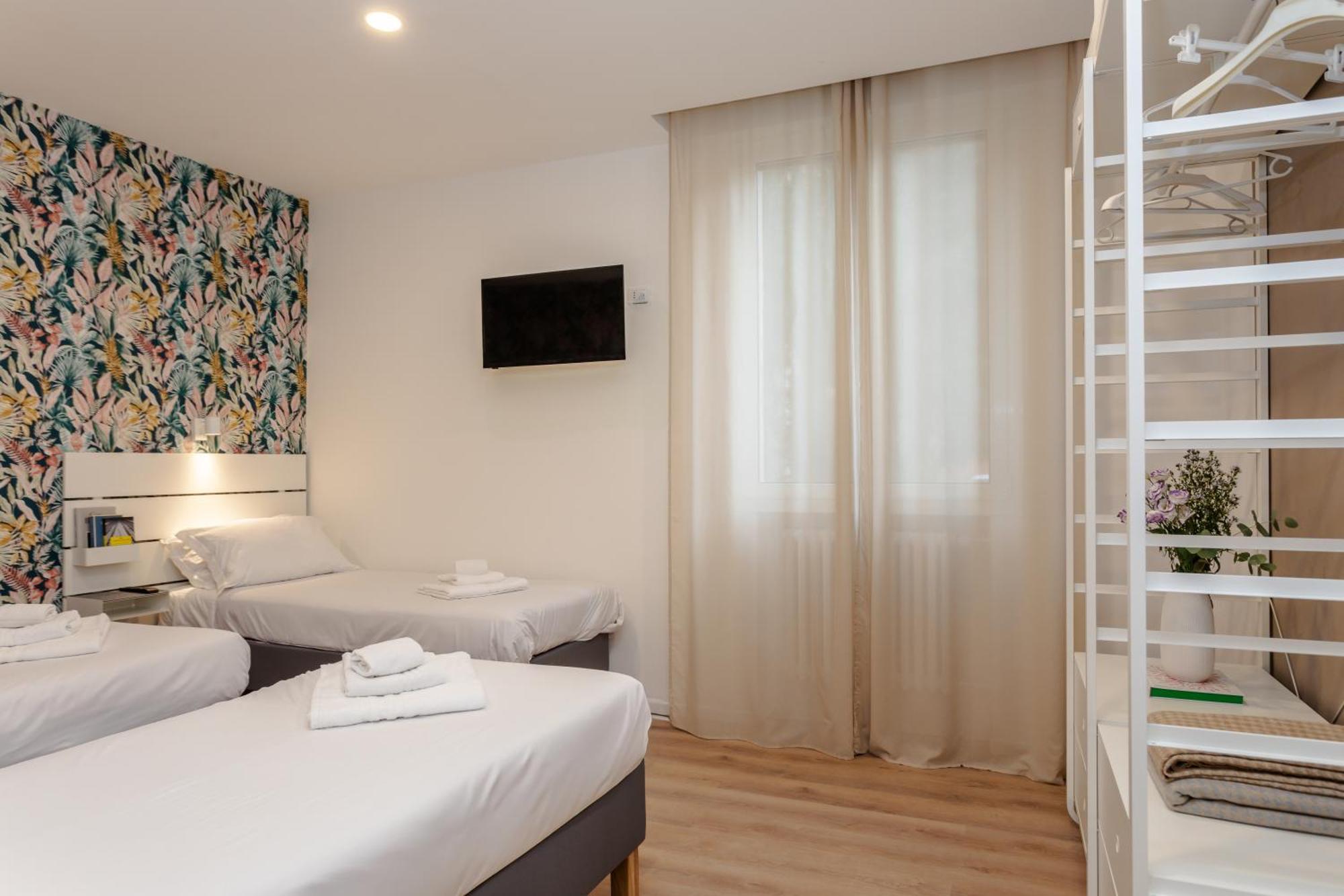 Family 3 Apartment Bologna Bagian luar foto