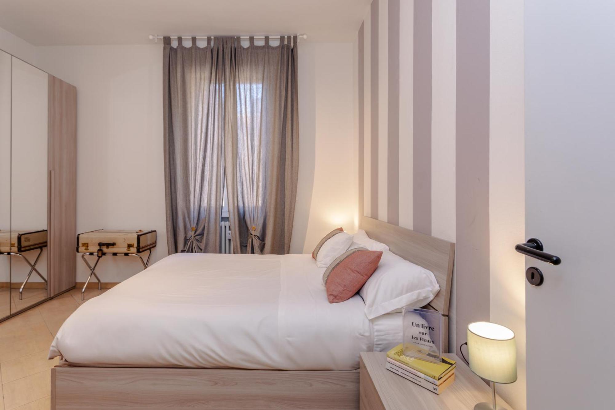 Family 3 Apartment Bologna Bagian luar foto